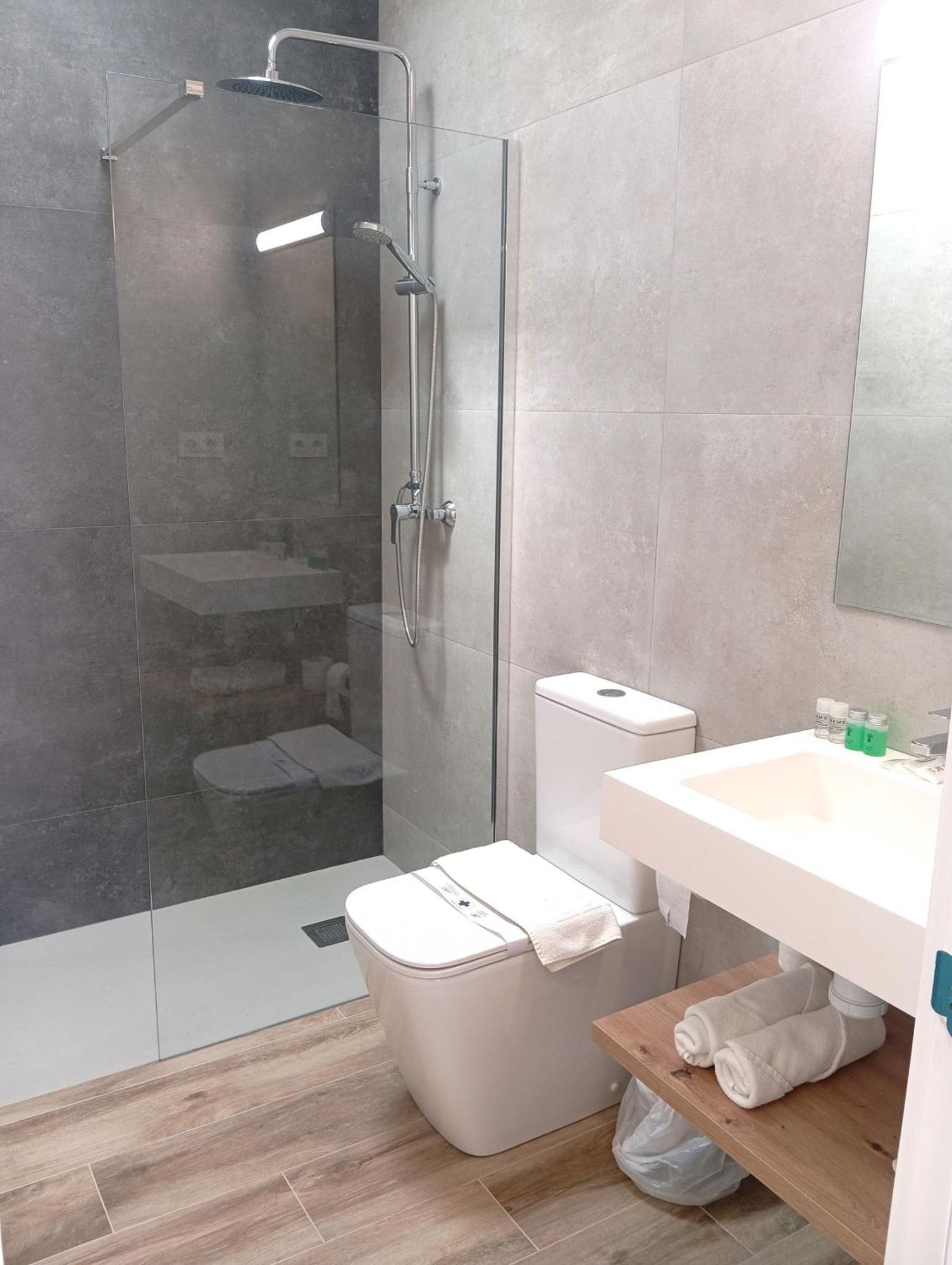 Hostal Casa Emilio Almería Esterno foto