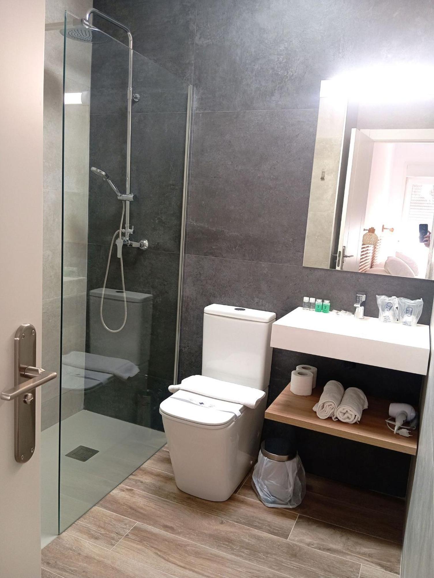Hostal Casa Emilio Almería Esterno foto